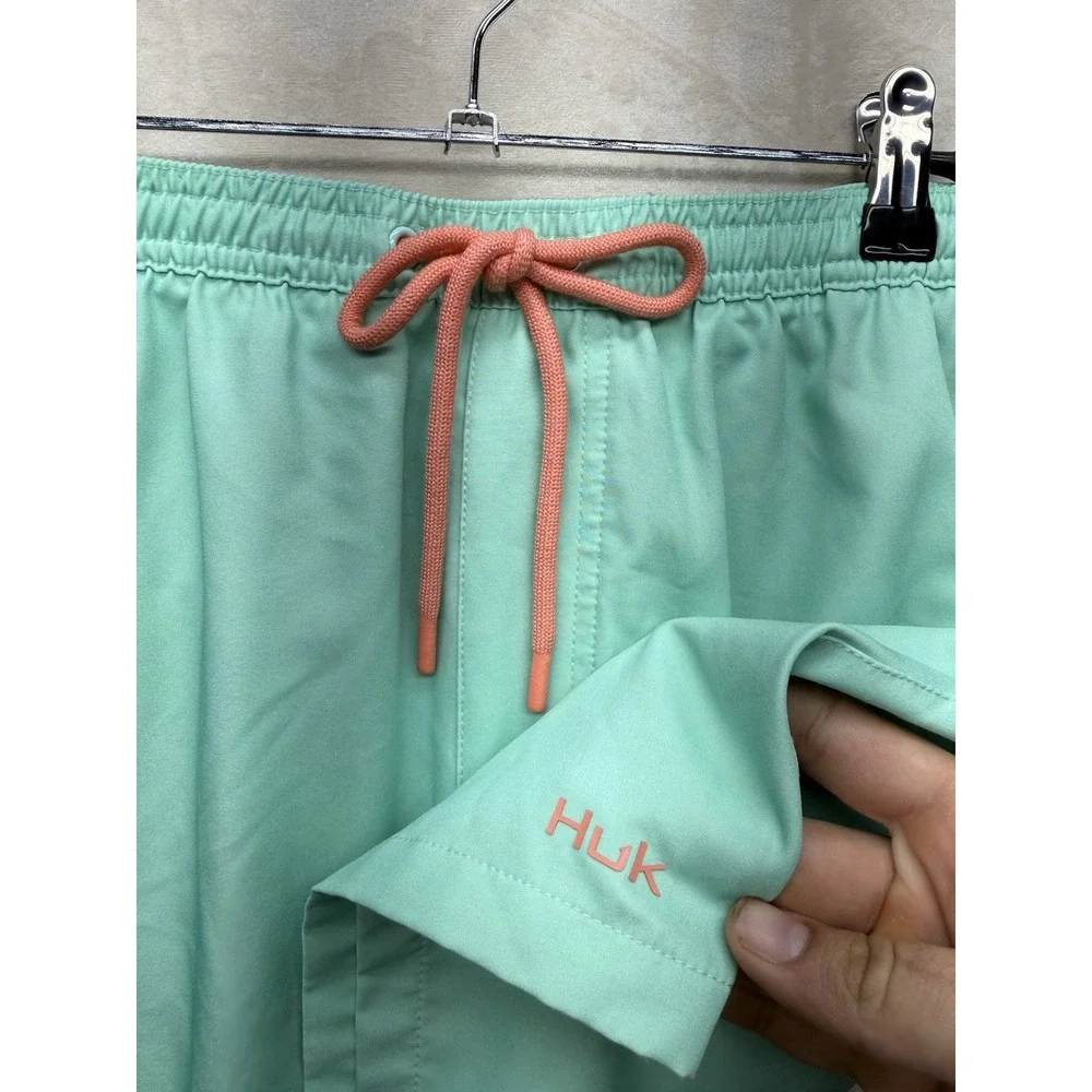Huk Fishing Pursuit Volley Swim Trunks Mens XL Mint Green Board Shorts 5.5